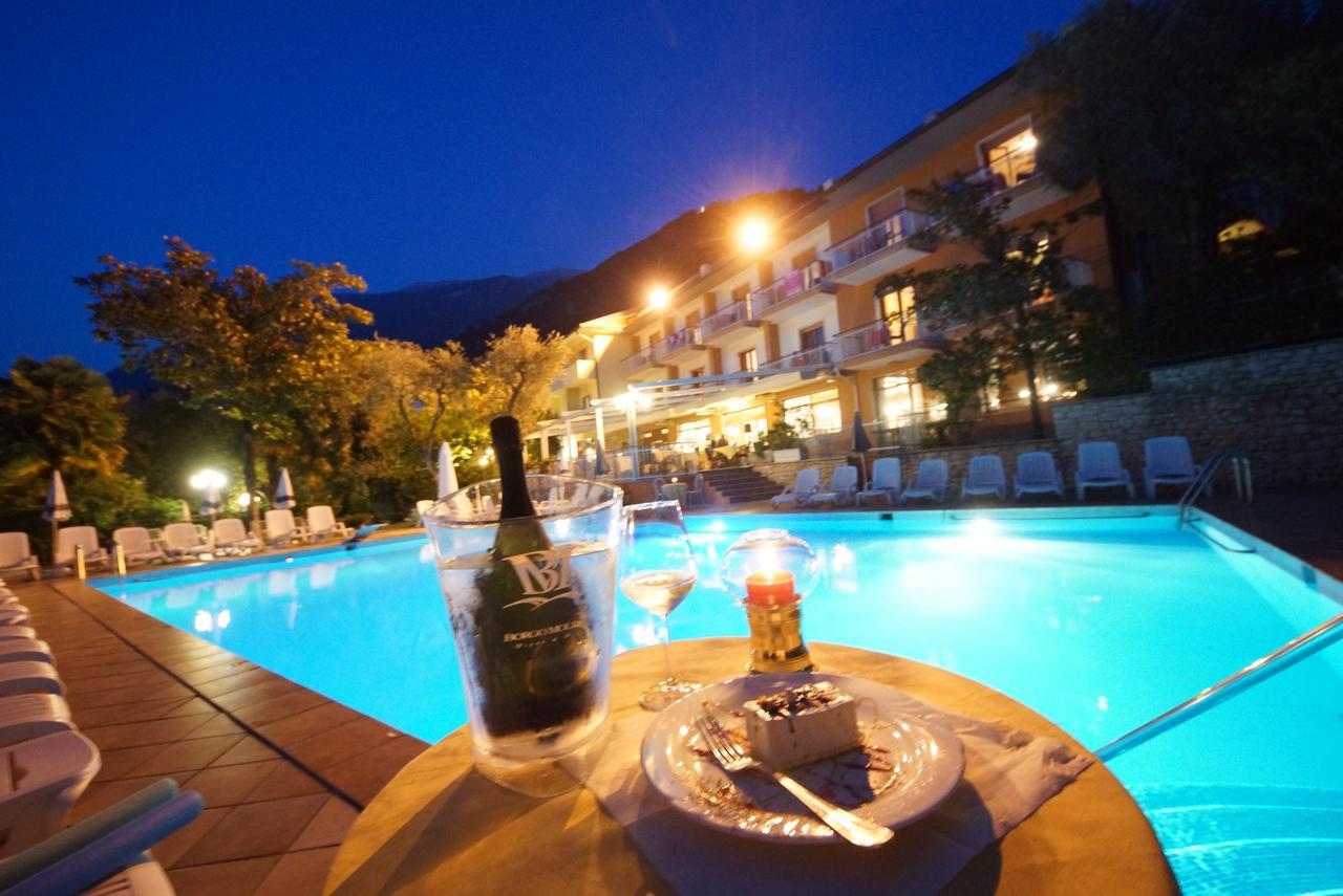 Hotel Alpi Malcesine Exterior foto