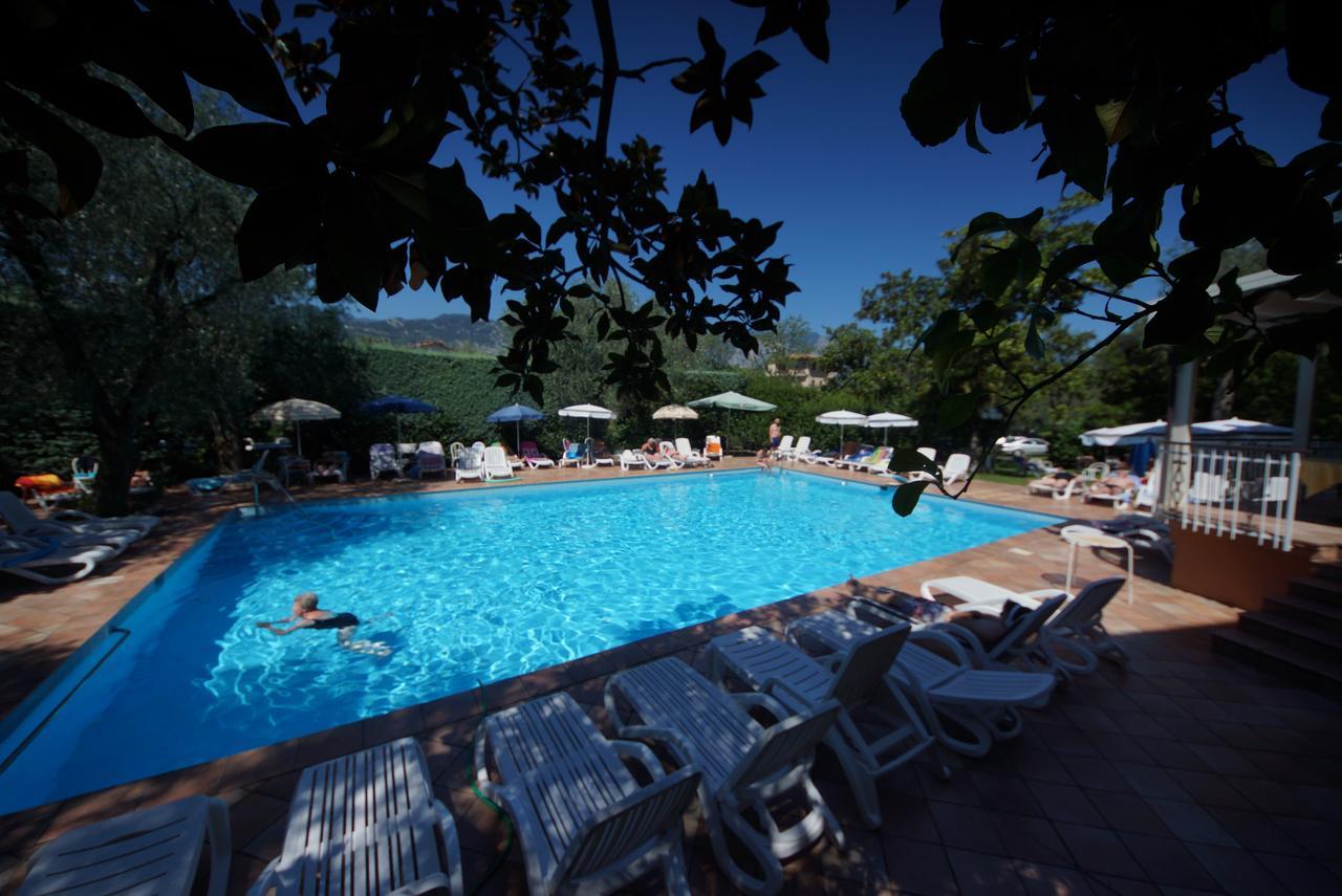 Hotel Alpi Malcesine Exterior foto
